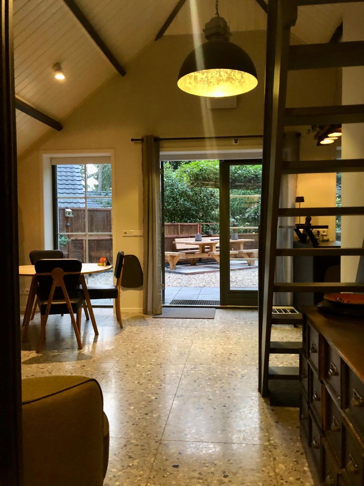 Veluwe Vakantiehuis - Bosuil Lodge ルンテレン エクステリア 写真